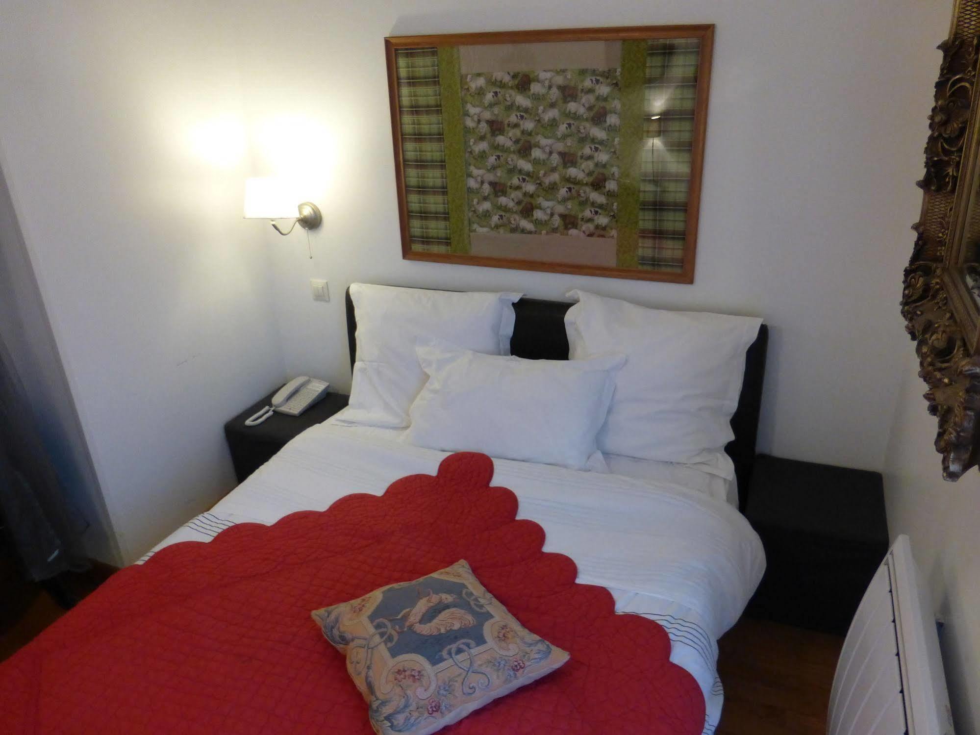 Logis Hotel La Villa Boucicaut Chalon-sur-Saone Bagian luar foto