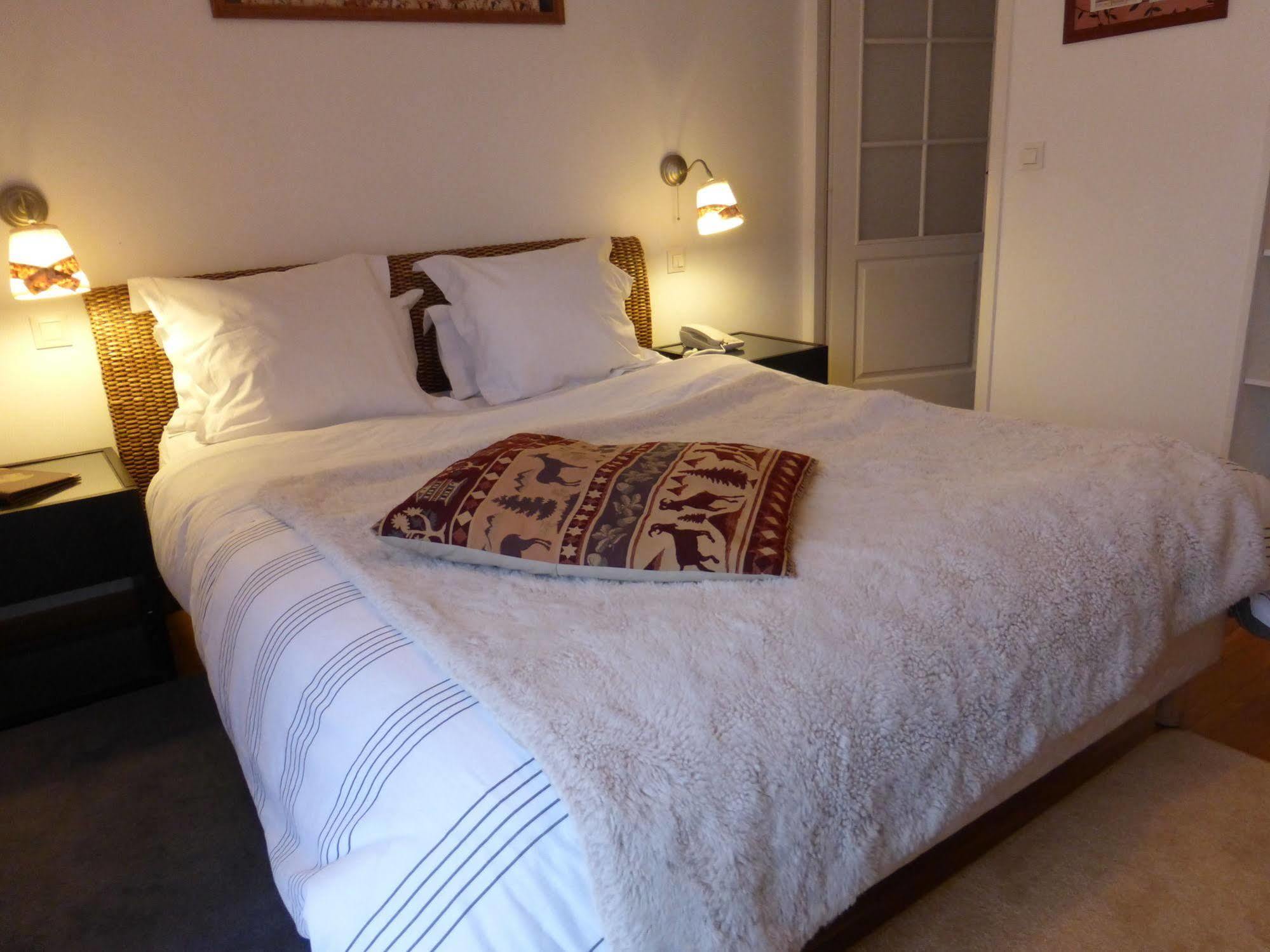 Logis Hotel La Villa Boucicaut Chalon-sur-Saone Bagian luar foto