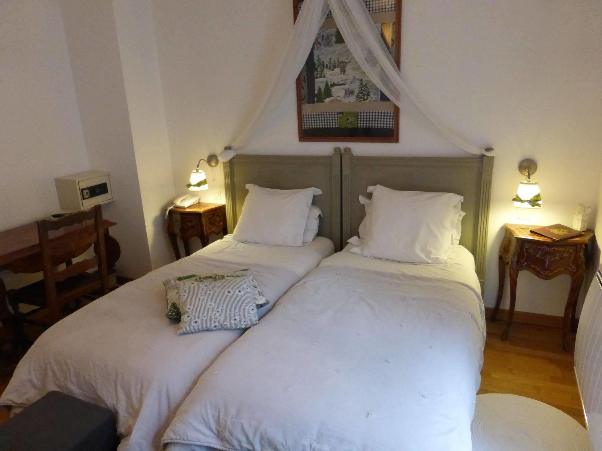 Logis Hotel La Villa Boucicaut Chalon-sur-Saone Bagian luar foto