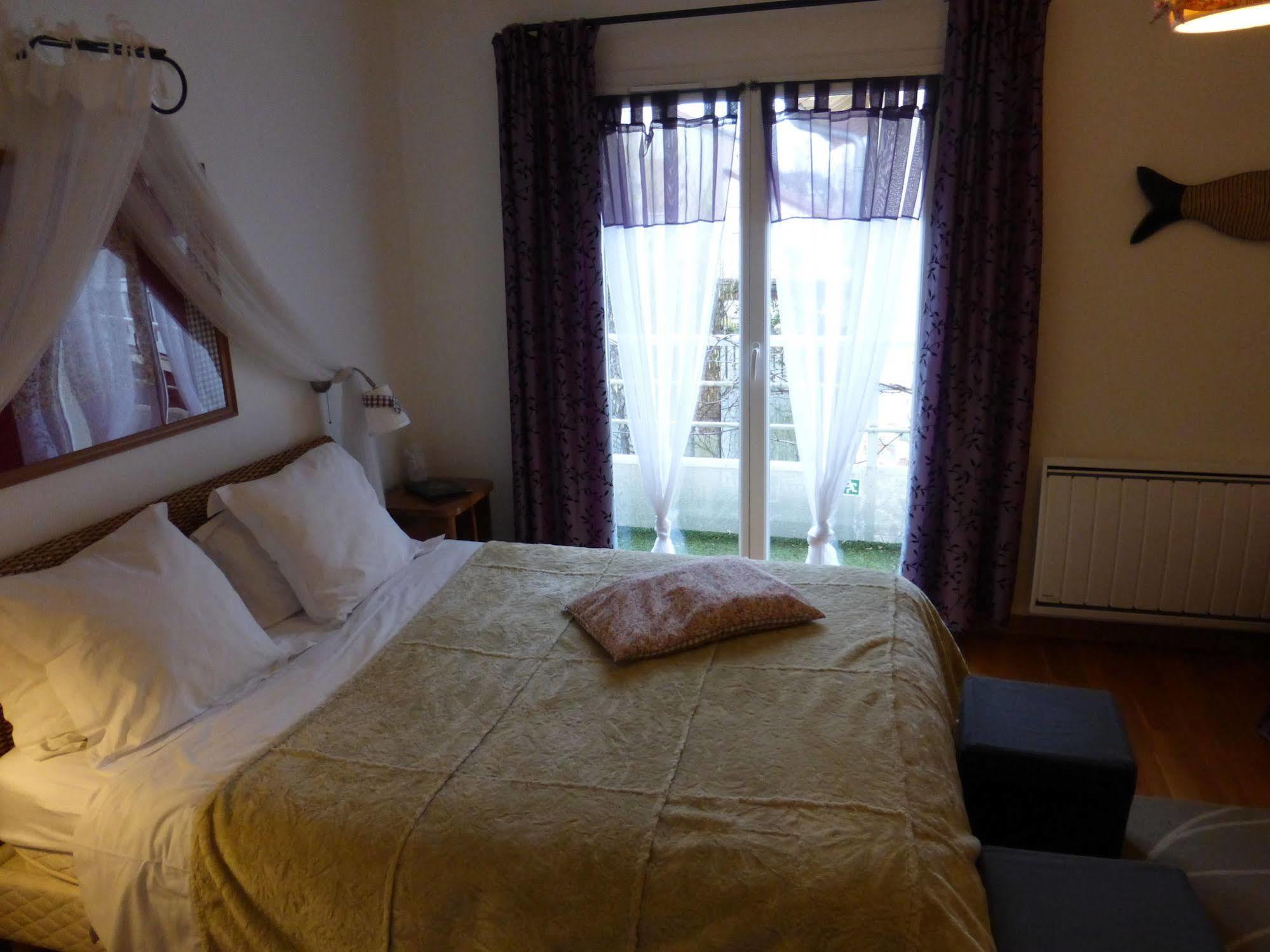 Logis Hotel La Villa Boucicaut Chalon-sur-Saone Bagian luar foto