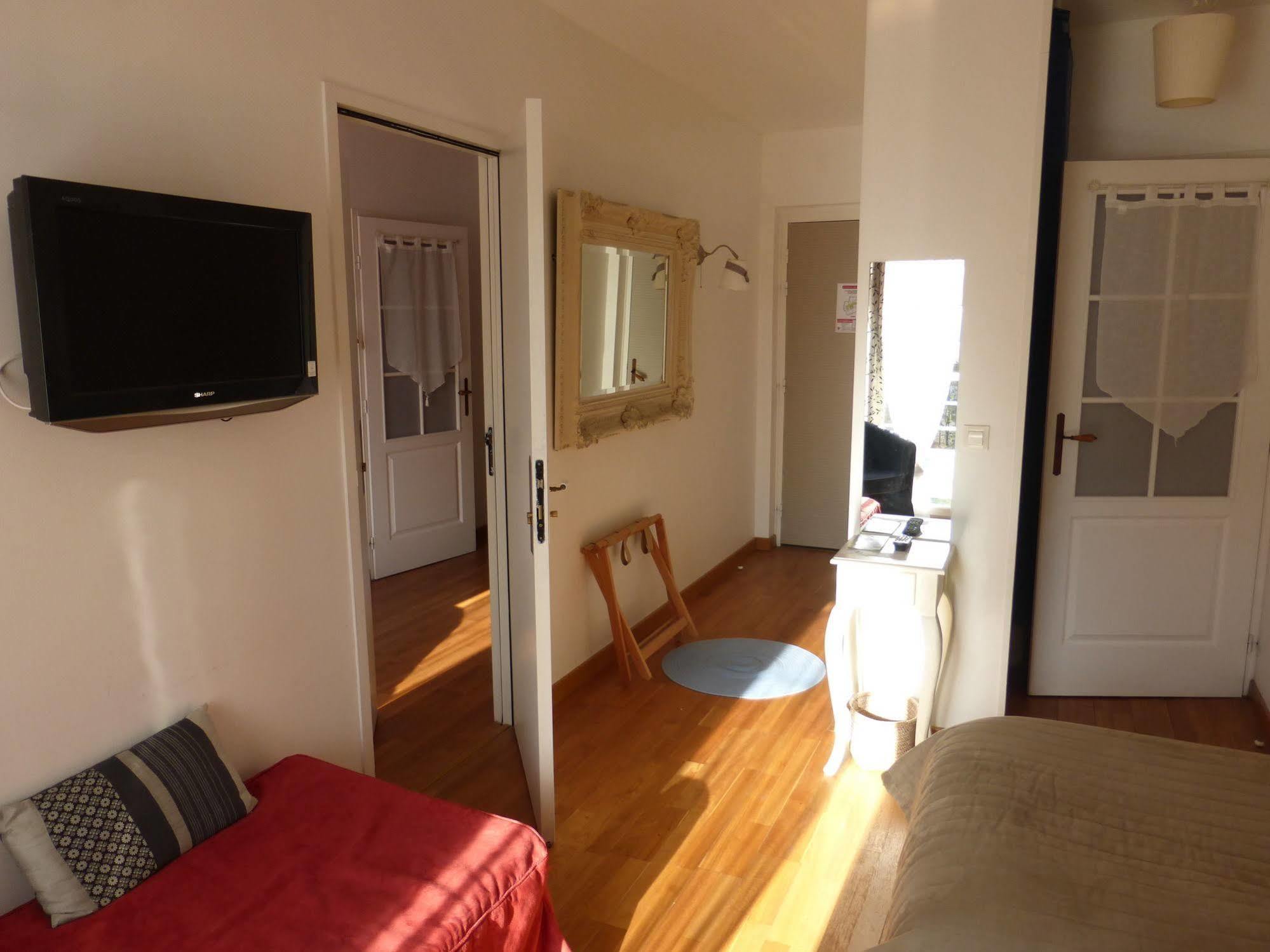 Logis Hotel La Villa Boucicaut Chalon-sur-Saone Bagian luar foto