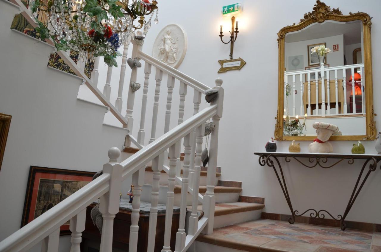 Logis Hotel La Villa Boucicaut Chalon-sur-Saone Bagian luar foto